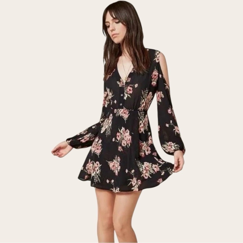 Reformation‎ Black Floral Cold Shoulder V Neck Button Front Mini Dress size 0